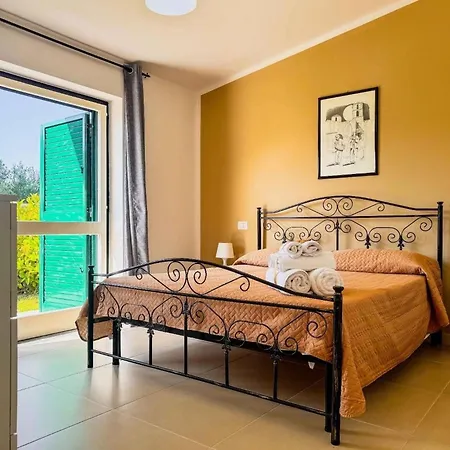 San Paolo By Interhome * פאלינורו